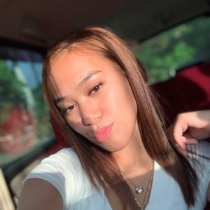 Meet your Posher, Isabel